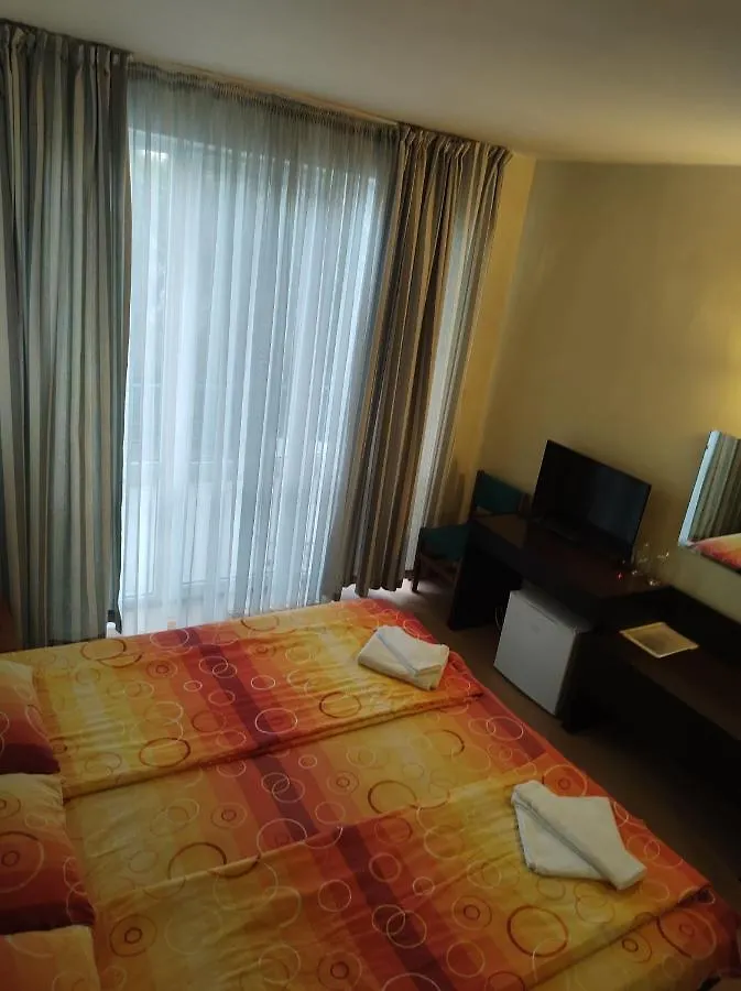 Hotel Хотел Русалка, Varna